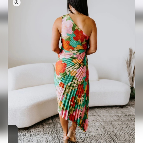 NWT Multicolor Rio Floral Pleated One Shoulder dress small $75 Dress Forum - Picture 5 of 12